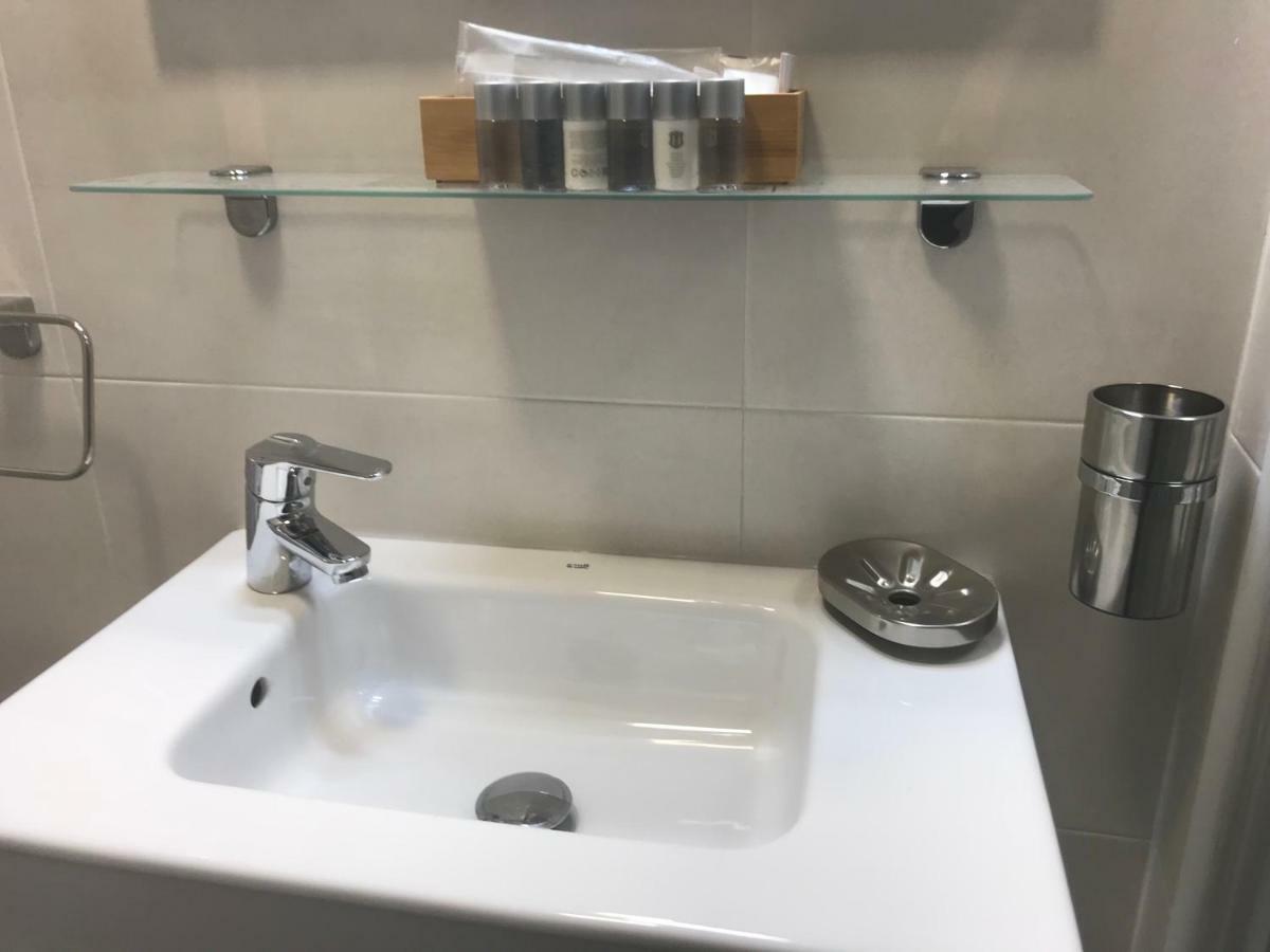 בנאלמדנה Honeymoon Apartments מראה חיצוני תמונה